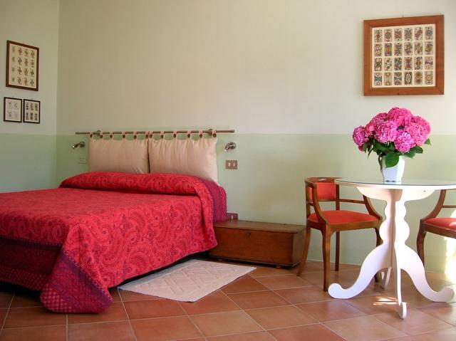 Bed and Breakfast Le Camelie Brissago-Valtravaglia Номер фото